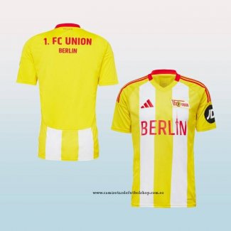 Tercera Camiseta Union Berlin 24-25 Tailandia
