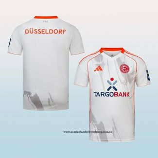 Segunda Camiseta Dusseldorf 25-26 Tailandia